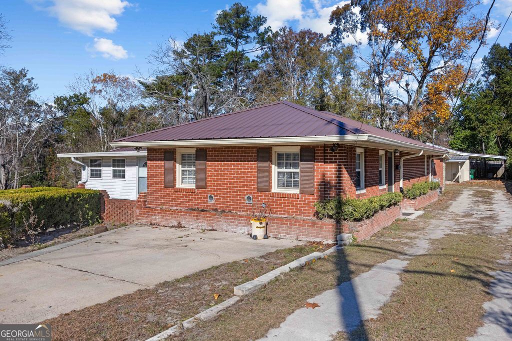Photo of 1314 McRee Dr, Valdosta, GA 31602 (MLS # 10658706)