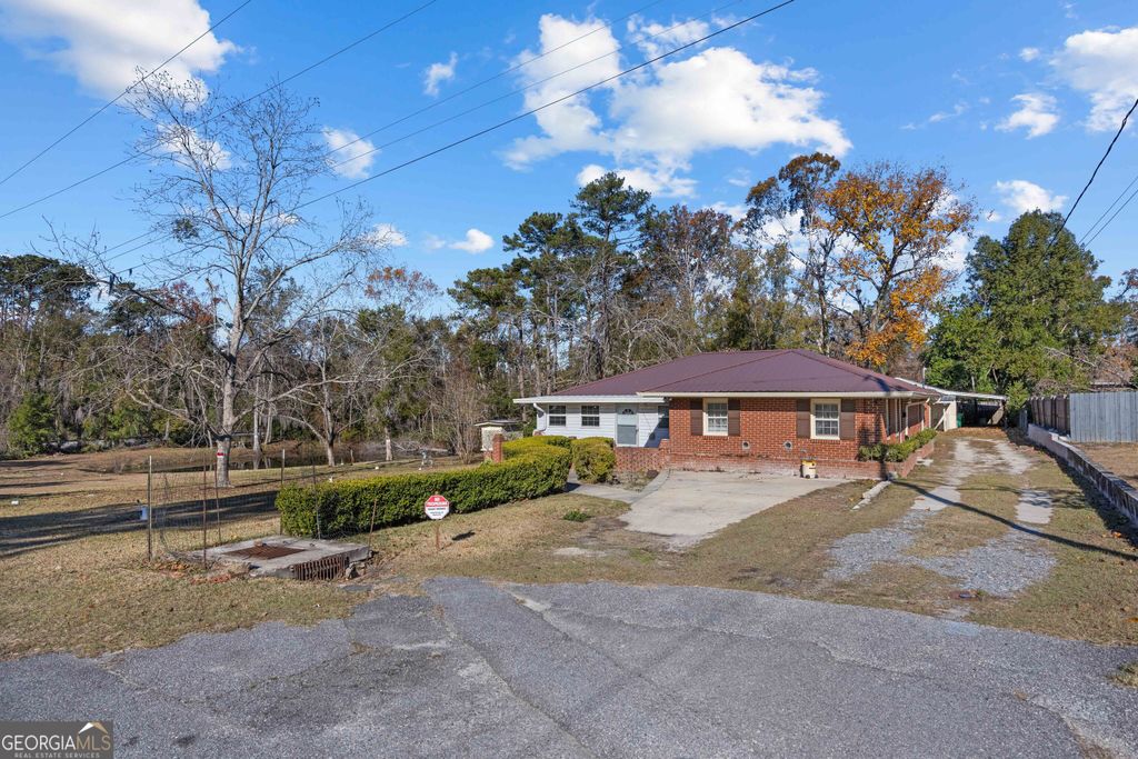 Photo of 1314 McRee Dr, Valdosta, GA 31602 (MLS # 10658706)
