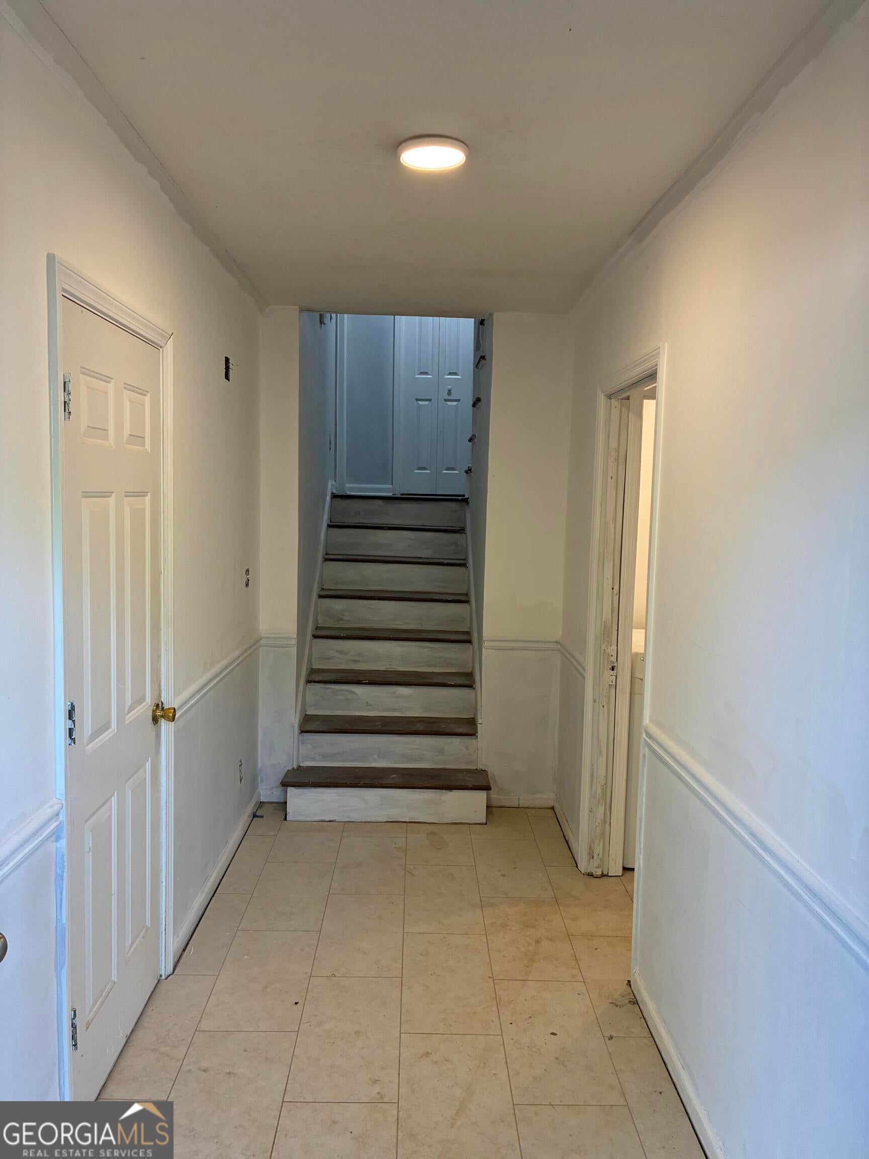 1200 Burbank TRL