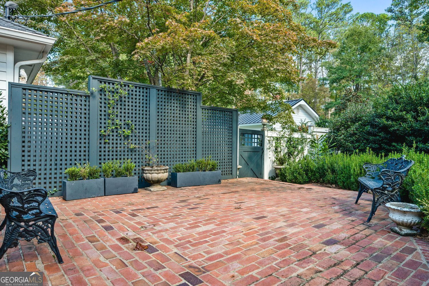 OAKTON - Residential