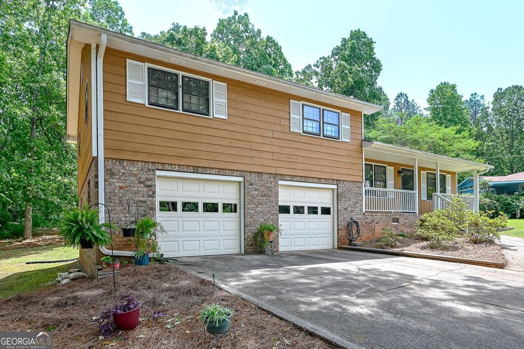 Photo of 4701 E Glen Ridge Circle, Winston, GA 30187 (MLS # 10755866)