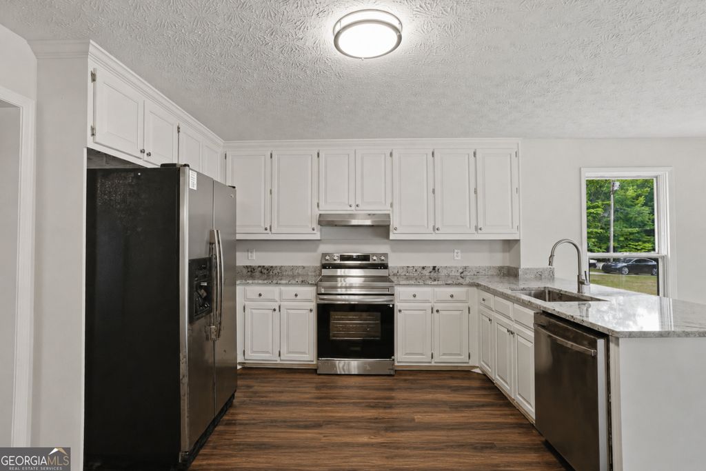 Photo of 130 Seneca Place, Fayetteville, GA 30215 (MLS # 10763033)