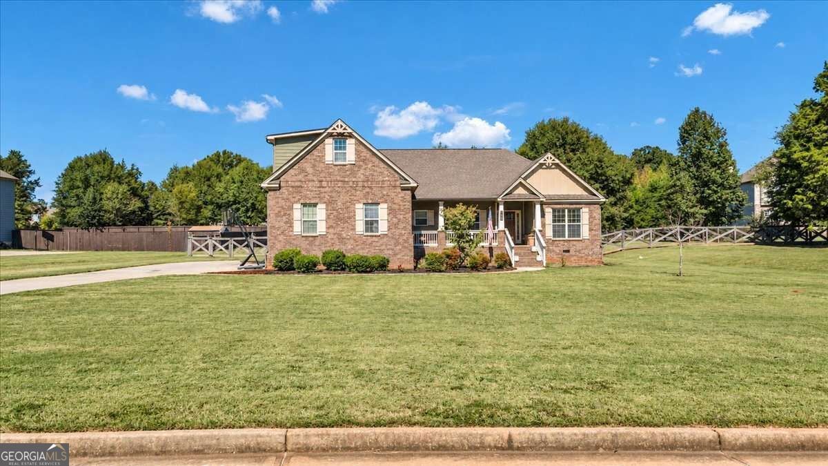 155 Feather LN