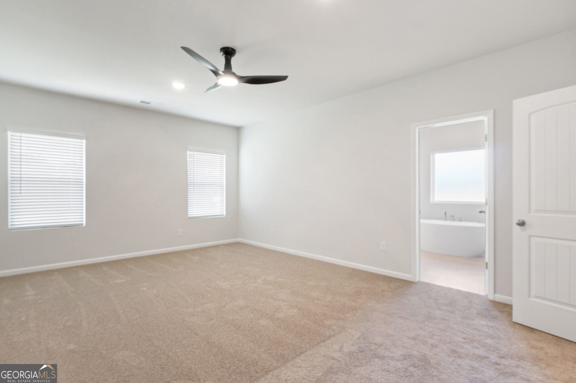 33 Faulkner CIR