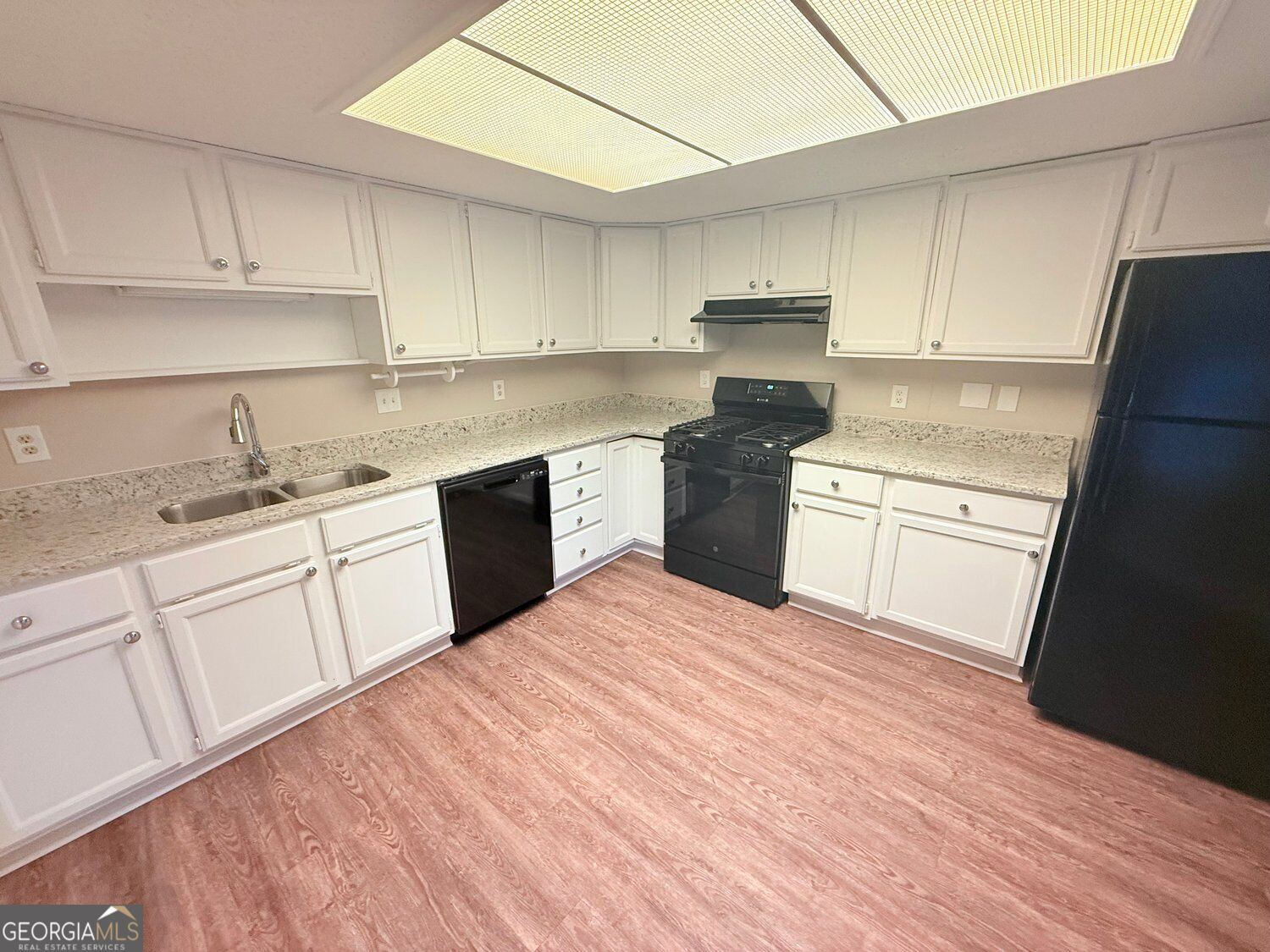 1026 Heathmoor CT
