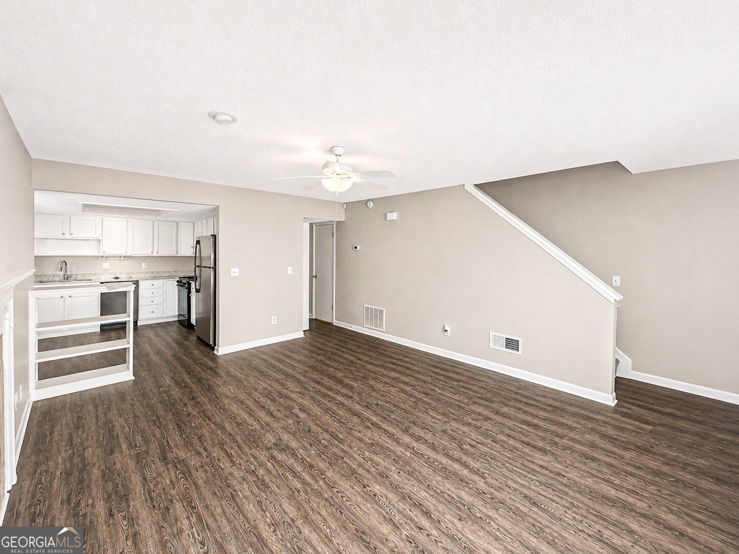 1026 Heathmoor CT