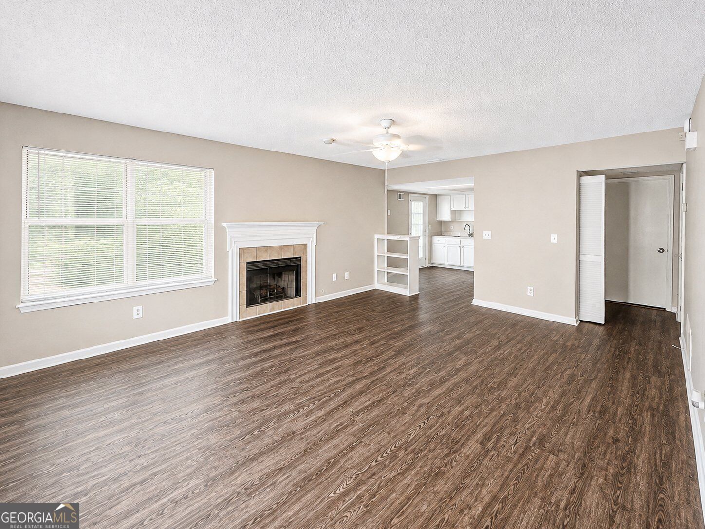 1026 Heathmoor CT