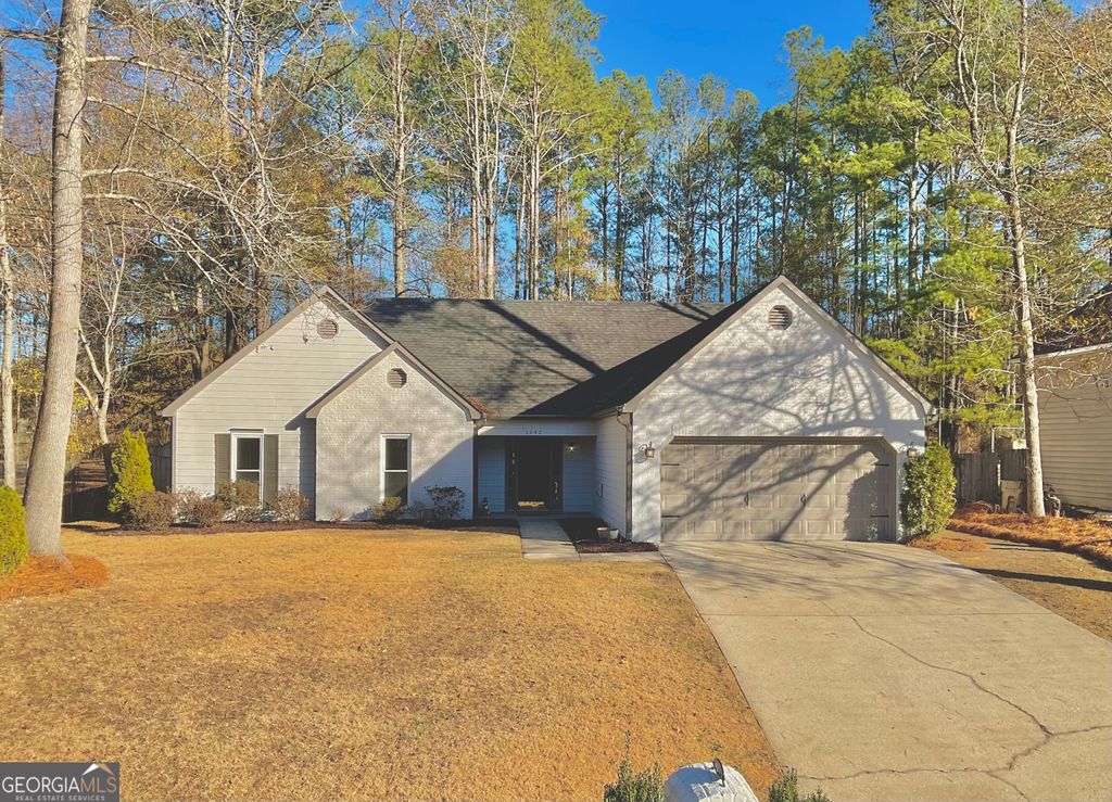 Photo of 1642 Ashmar Lane SW, Marietta, GA 30064 (MLS # 10660672)