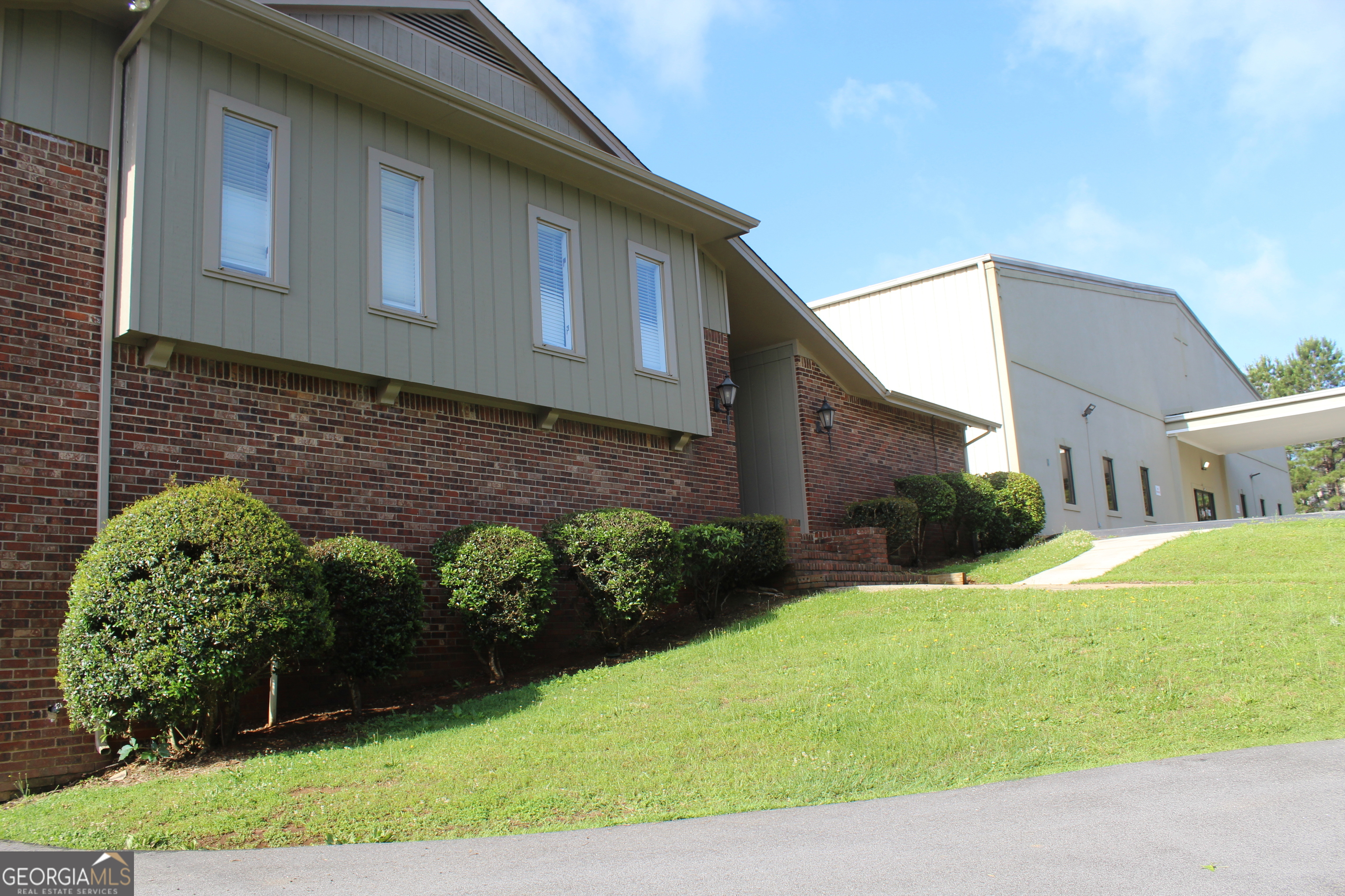 1207 McDonough RD