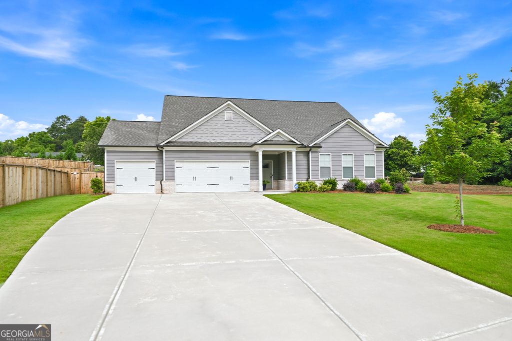 Photo of 55 Cherokee Rose Lane, Hoschton, GA 30548 (MLS # 10789182)