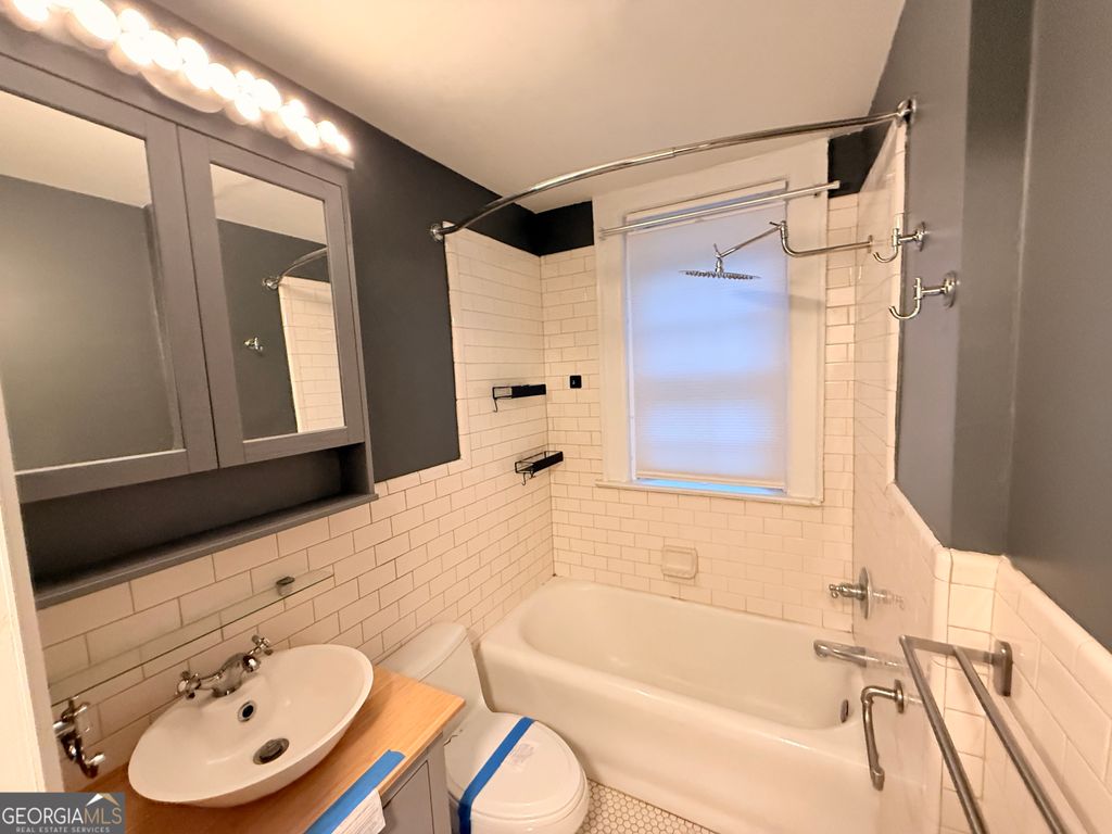 Photo of 61 16th Street NE #4, Atlanta, GA 30309 (MLS # 10756570)