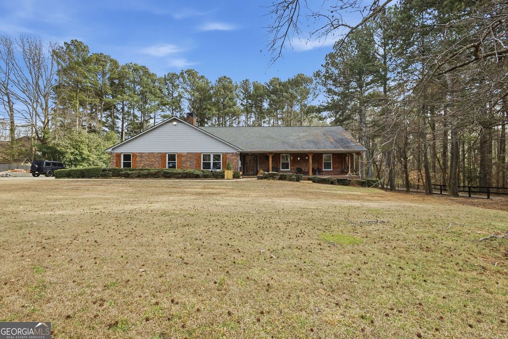 Photo of 600 Springlake Road, Lawrenceville, GA 30045 (MLS # 10690692)