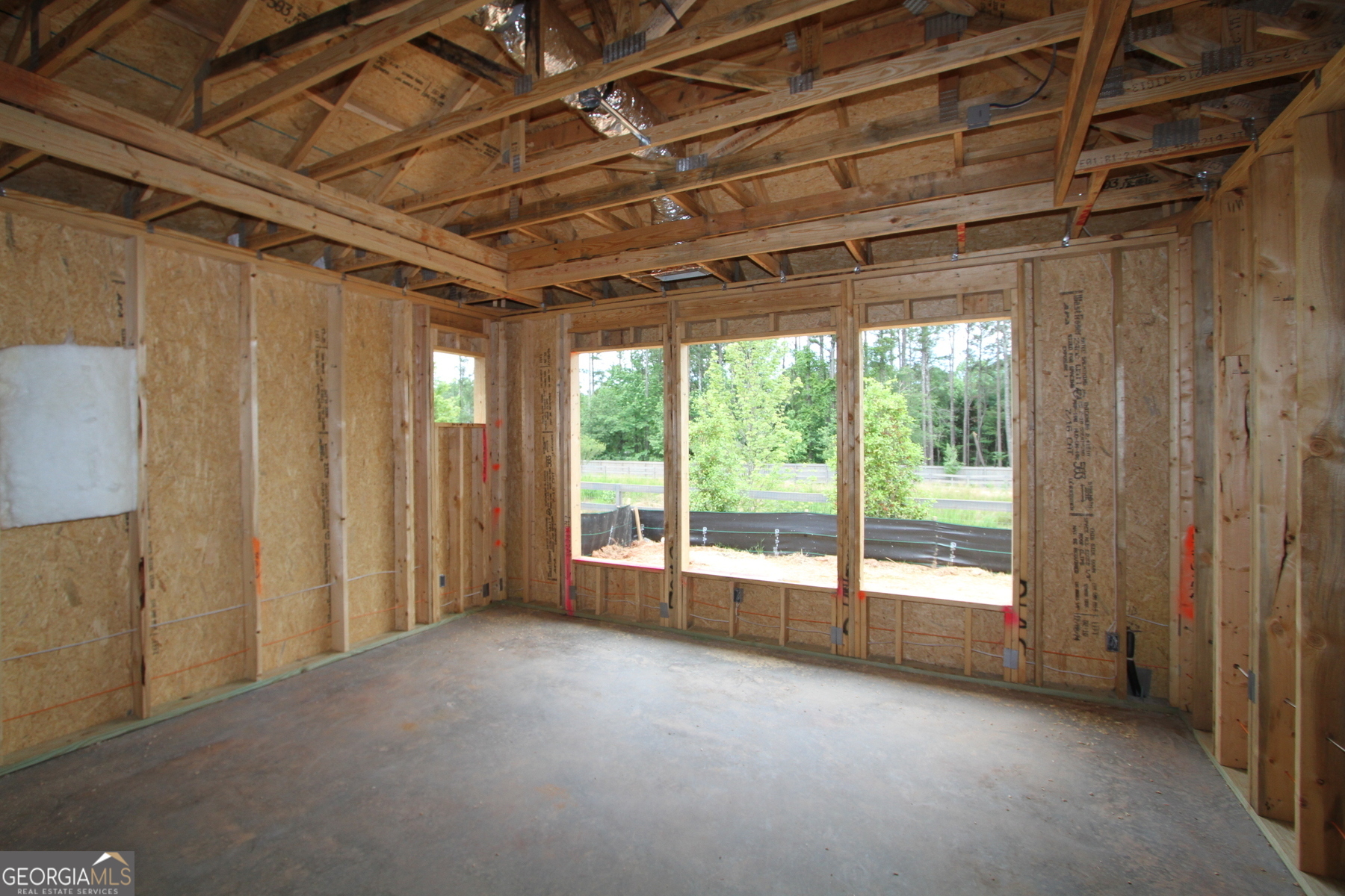 251 Strawberry LN