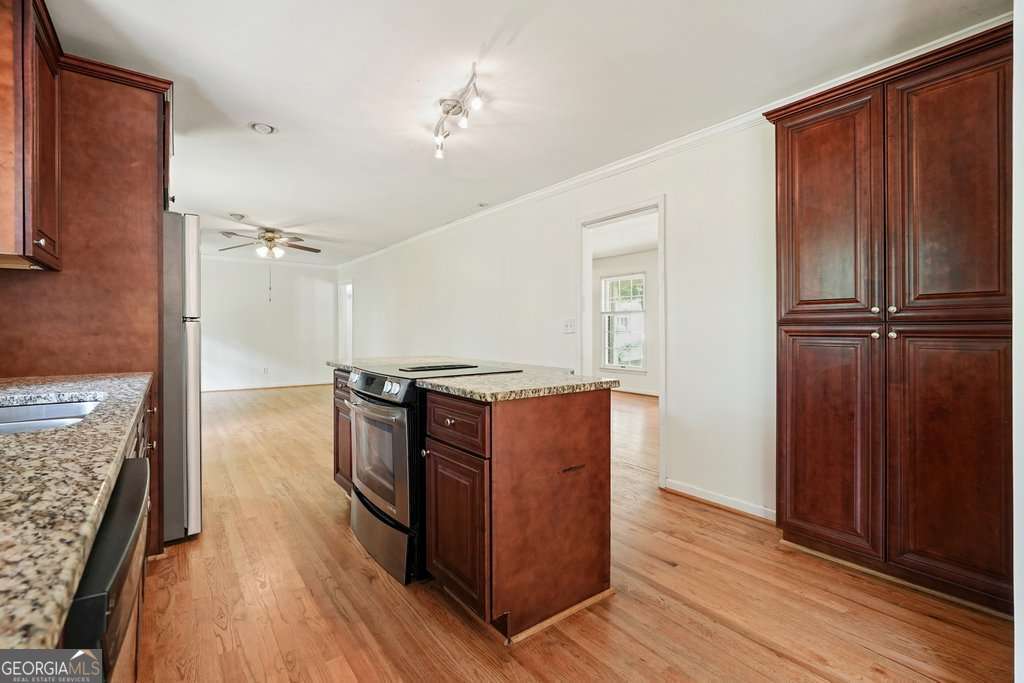 Tuxedo Estates - Residential