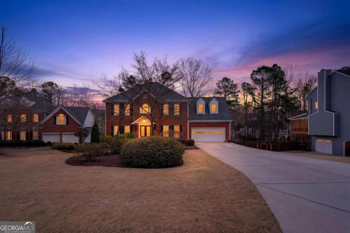 4118 Devon Wood DR NE