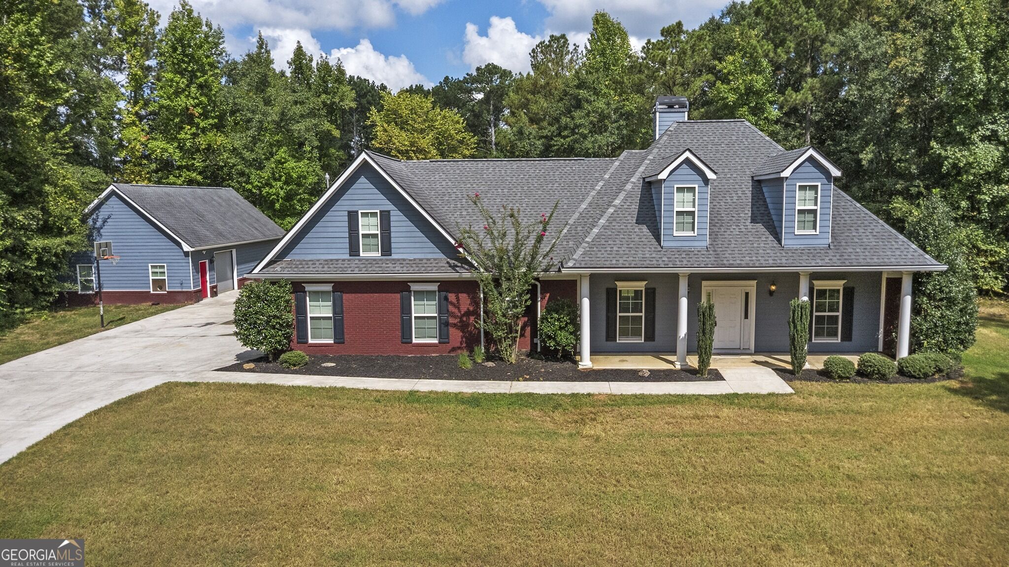 1520 Richard DR - Photo 2