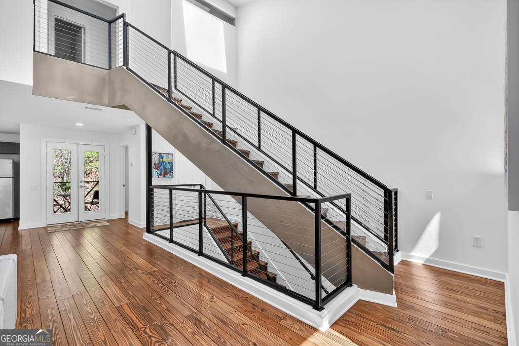 920 Memorial DR SE 16