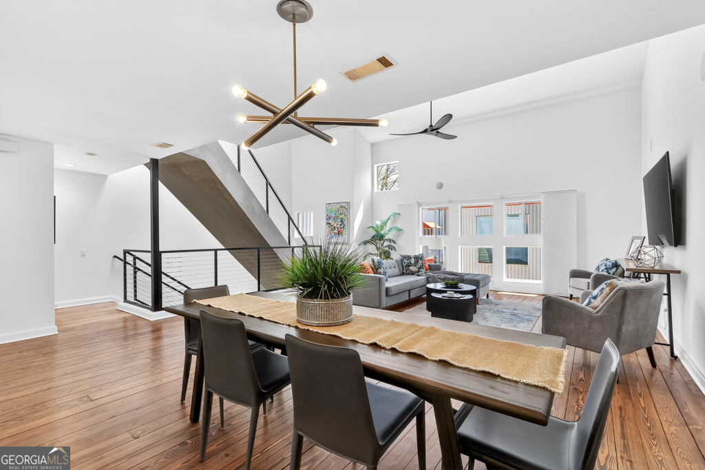 920 Memorial DR SE 16