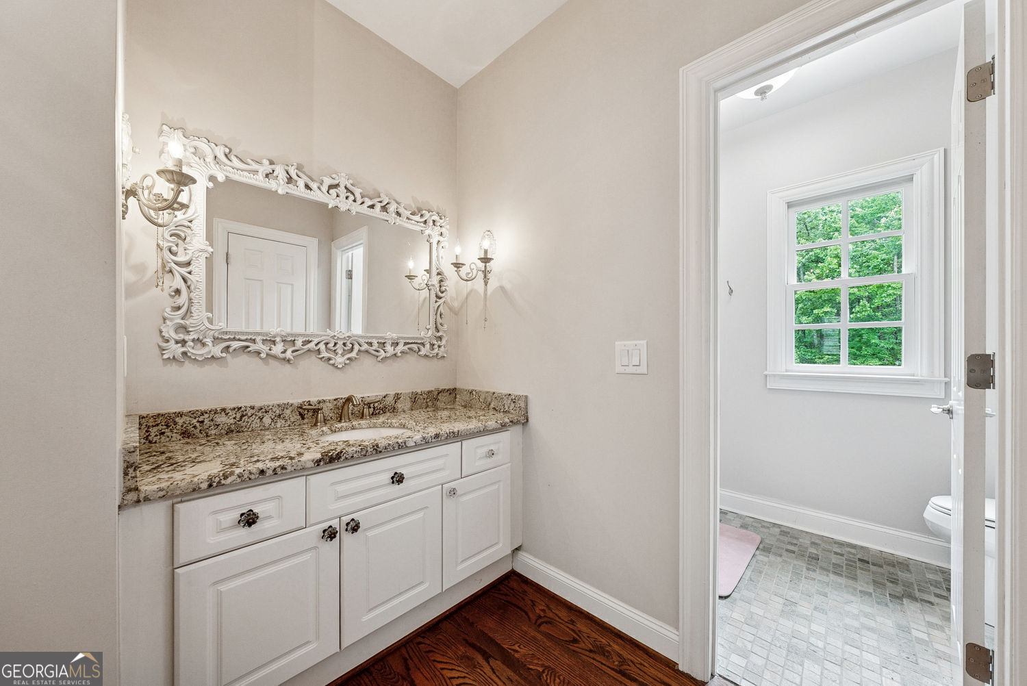 Alpharetta, Georgia 30004, United States, 6 Bedrooms Bedrooms, ,6 BathroomsBathrooms,Residential,Active,133327