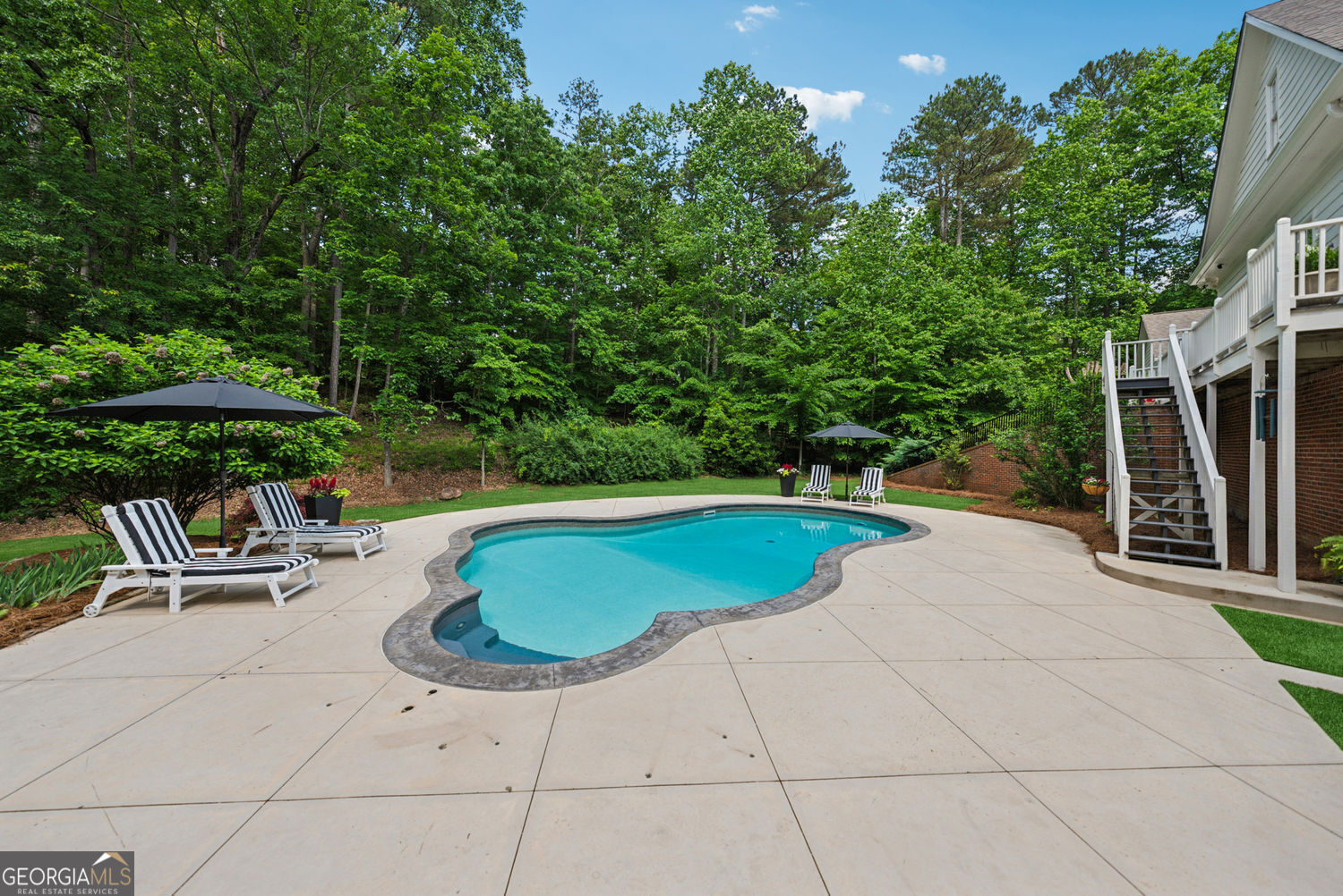 Alpharetta, Georgia 30004, United States, 6 Bedrooms Bedrooms, ,6 BathroomsBathrooms,Residential,Active,133327