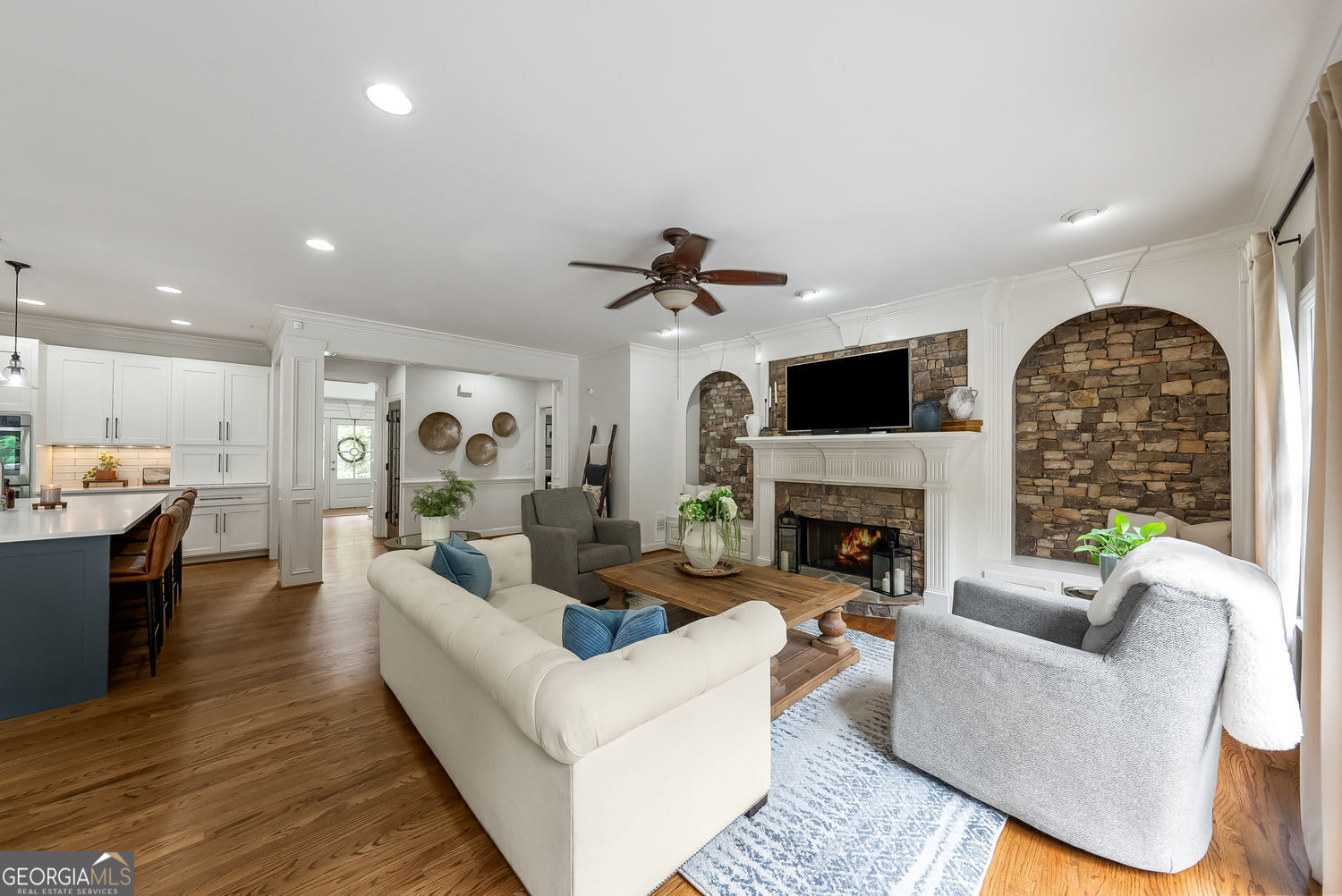 Alpharetta, Georgia 30004, United States, 6 Bedrooms Bedrooms, ,6 BathroomsBathrooms,Residential,Active,133327