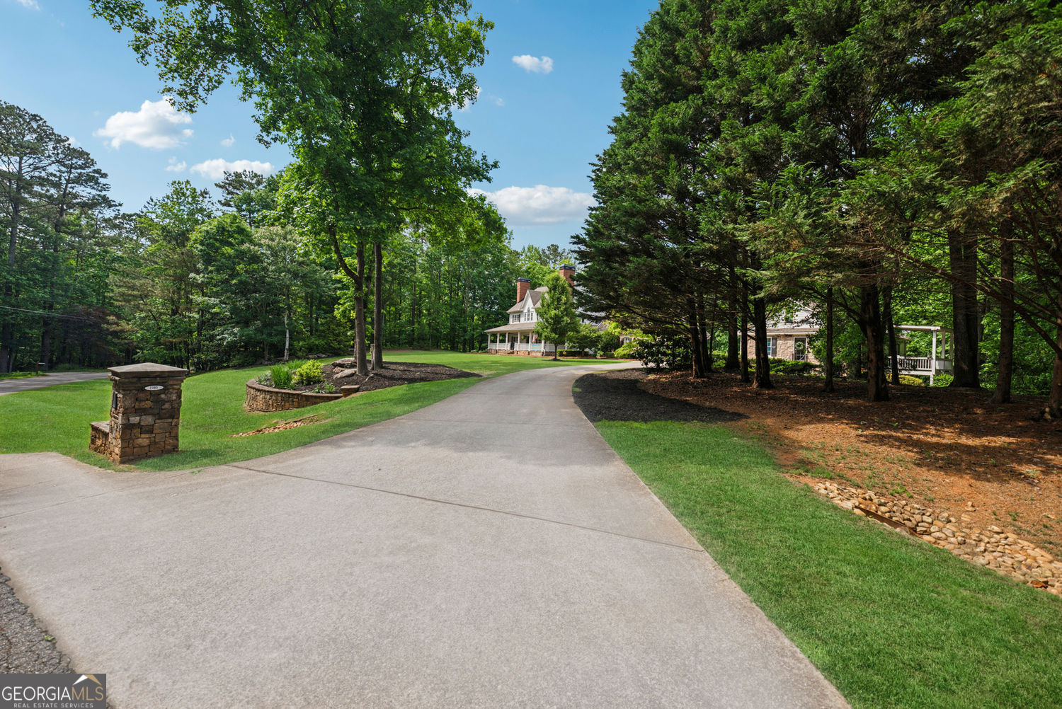 2195 Hickory Hill Road RD
