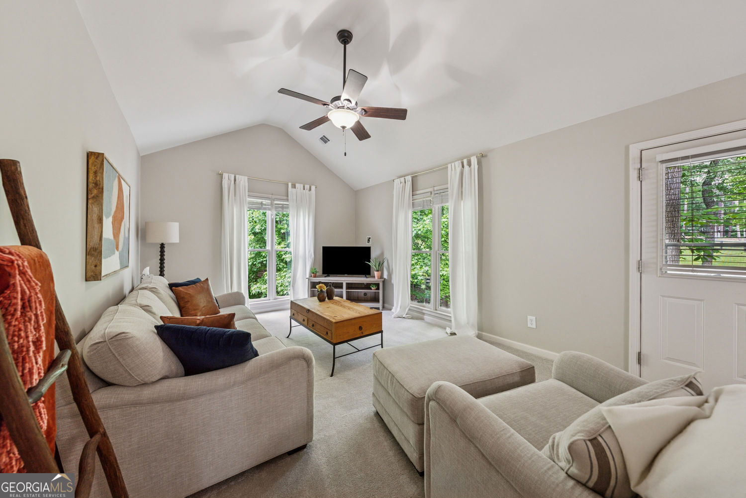 Alpharetta, Georgia 30004, United States, 6 Bedrooms Bedrooms, ,6 BathroomsBathrooms,Residential,Active,133327