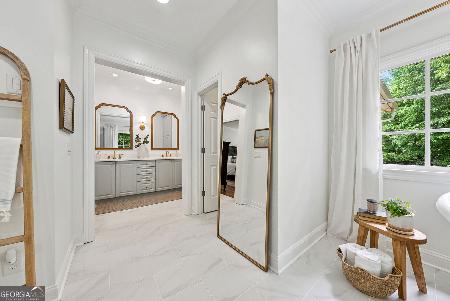 Alpharetta, Georgia 30004, United States, 6 Bedrooms Bedrooms, ,6 BathroomsBathrooms,Residential,Active,133327