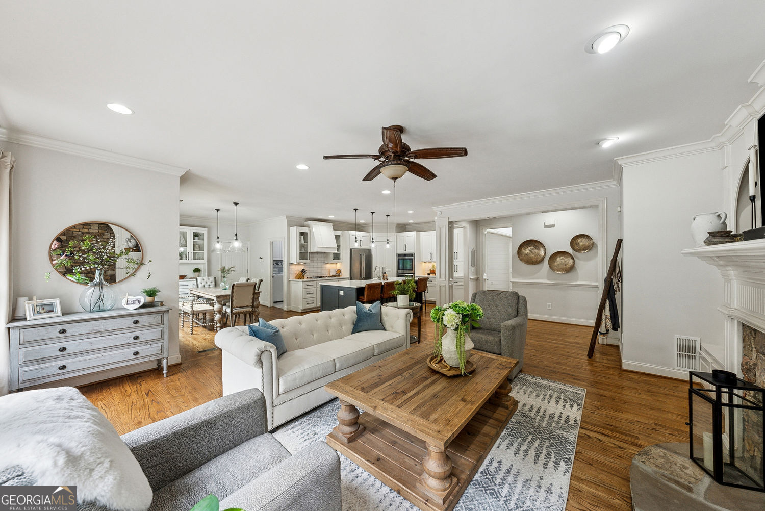 Alpharetta, Georgia 30004, United States, 6 Bedrooms Bedrooms, ,6 BathroomsBathrooms,Residential,Active,133327