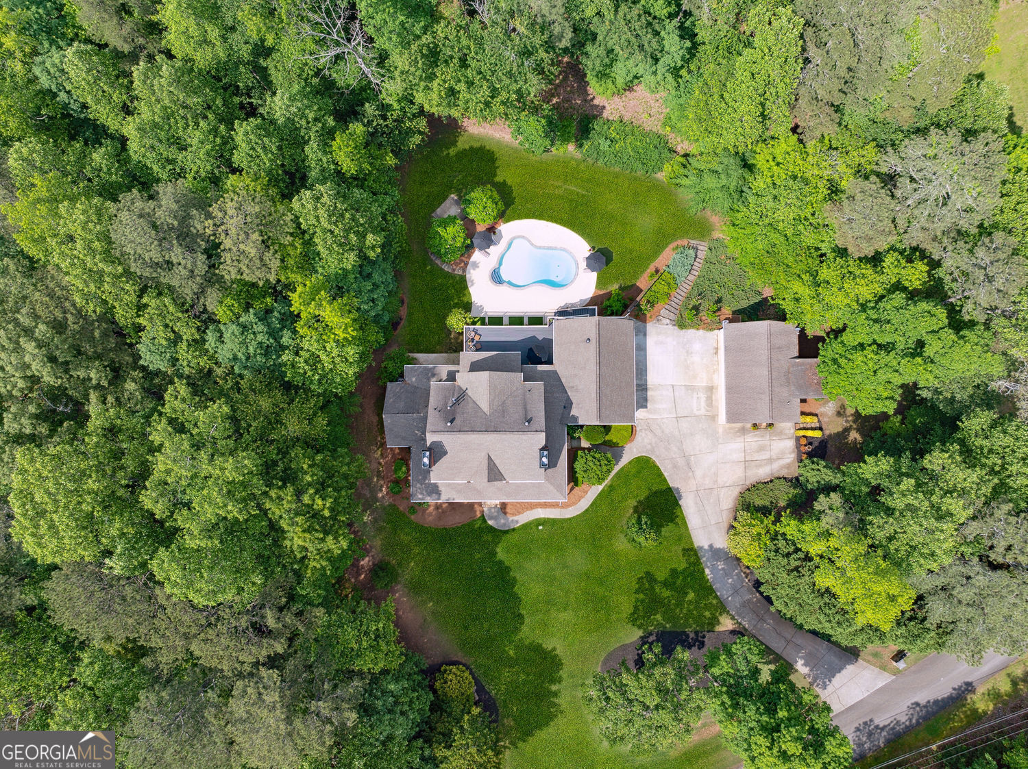 Alpharetta, Georgia 30004, United States, 6 Bedrooms Bedrooms, ,6 BathroomsBathrooms,Residential,Active,133327