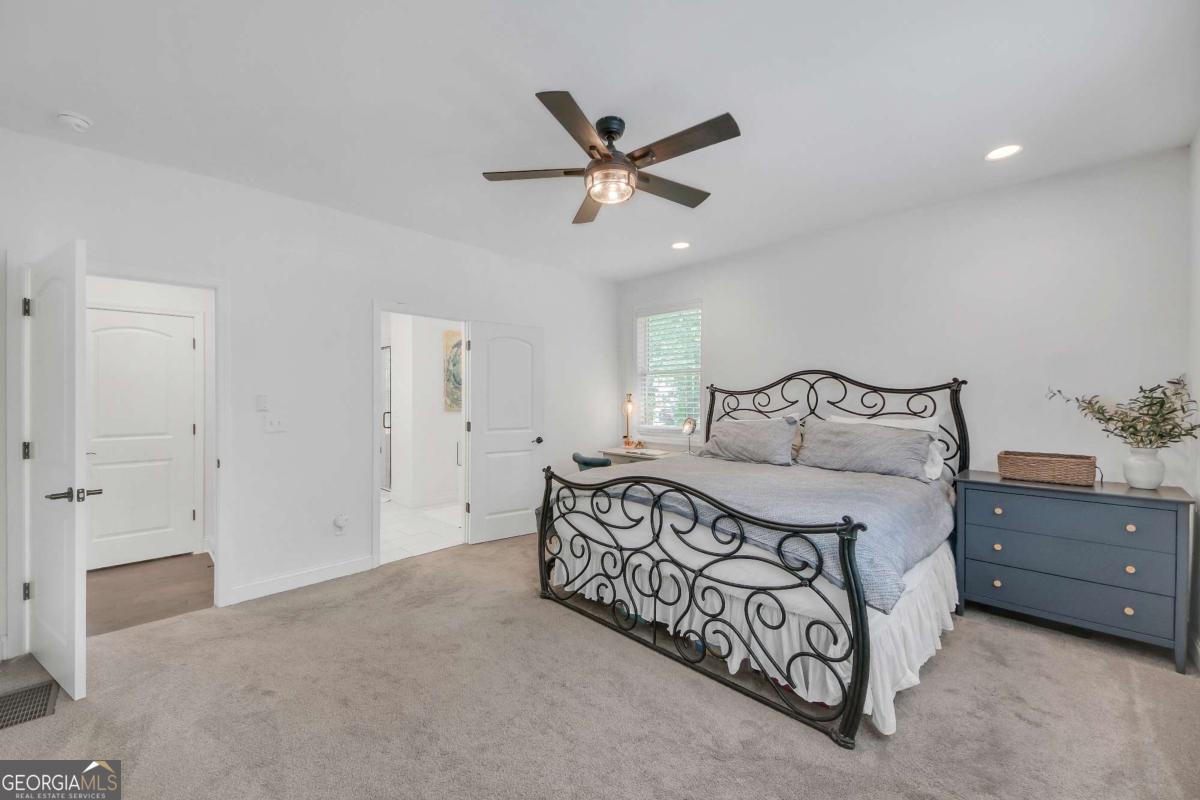 104 Woodland LN