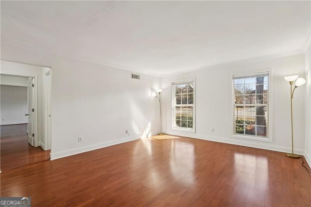 Photo of 750 Dalrymple Road #B4, Atlanta, GA 30328 (MLS # 10692676)