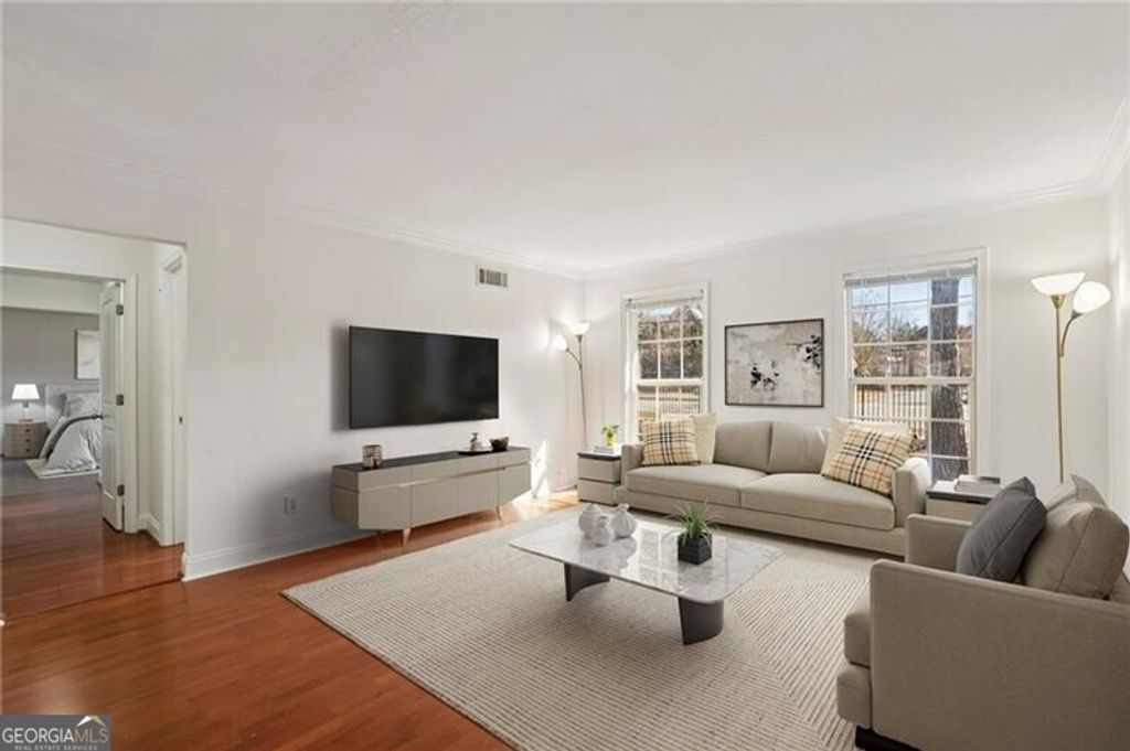 Photo of 750 Dalrymple Road #B4, Atlanta, GA 30328 (MLS # 10692676)