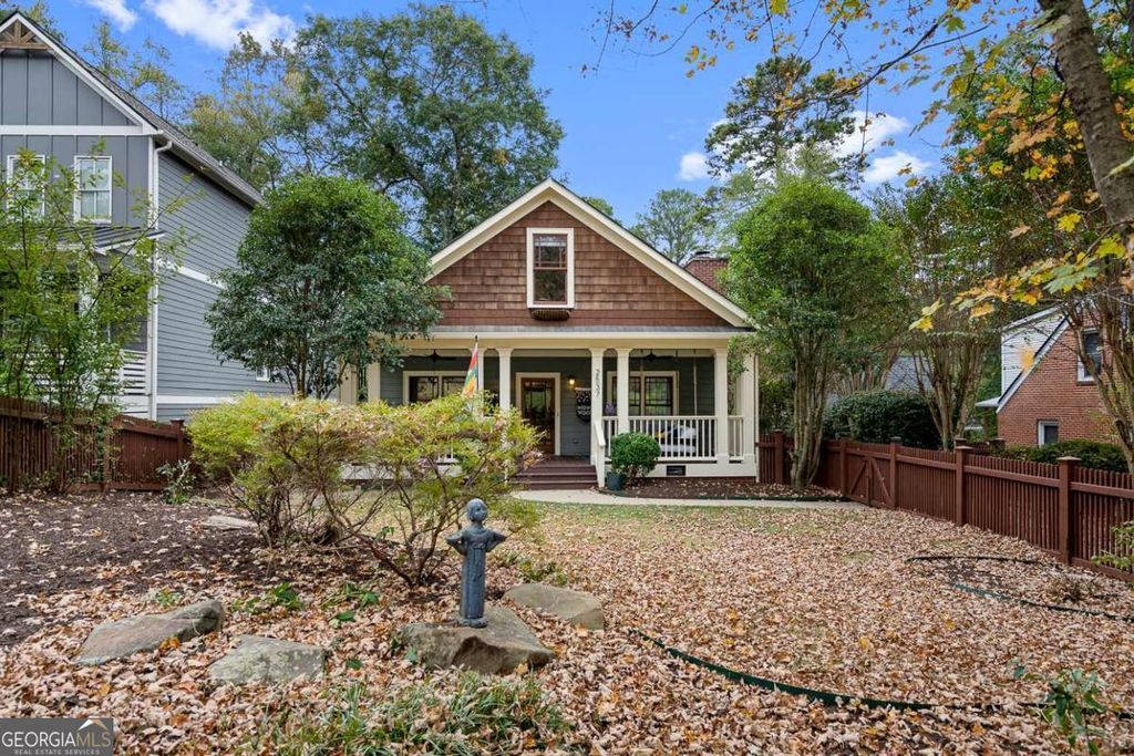 Photo of 2537 Creekwood Terrace, Decatur, GA 30030 (MLS # 10630361)