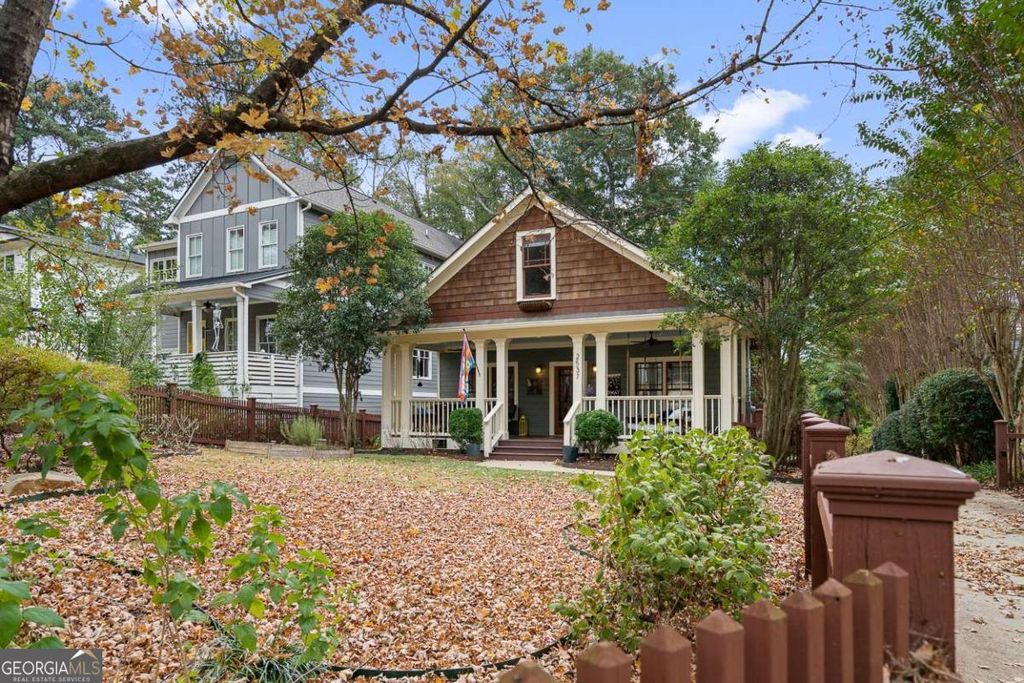 Photo of 2537 Creekwood Terrace, Decatur, GA 30030 (MLS # 10630361)