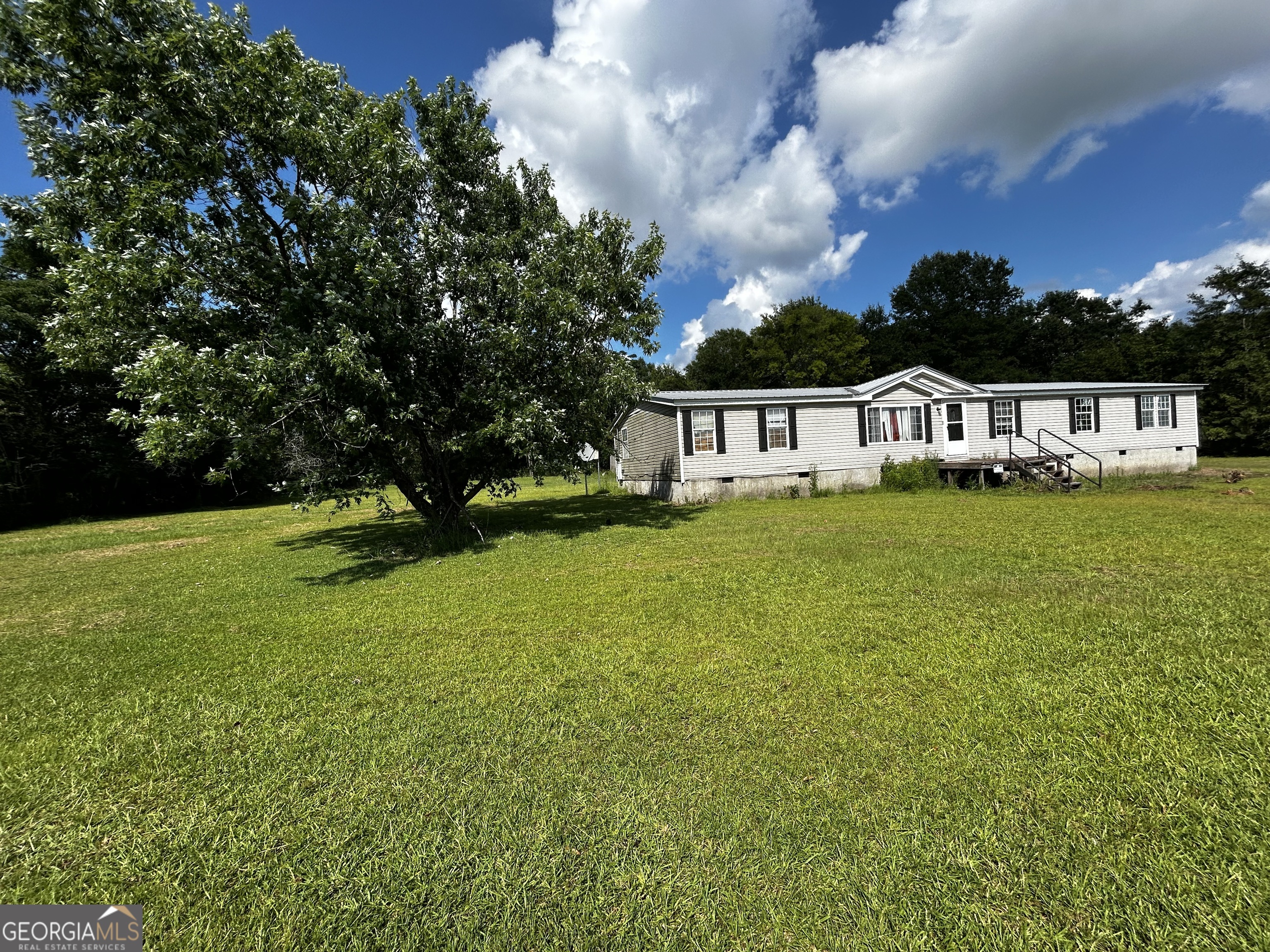 132 Shaddock Creek CIR