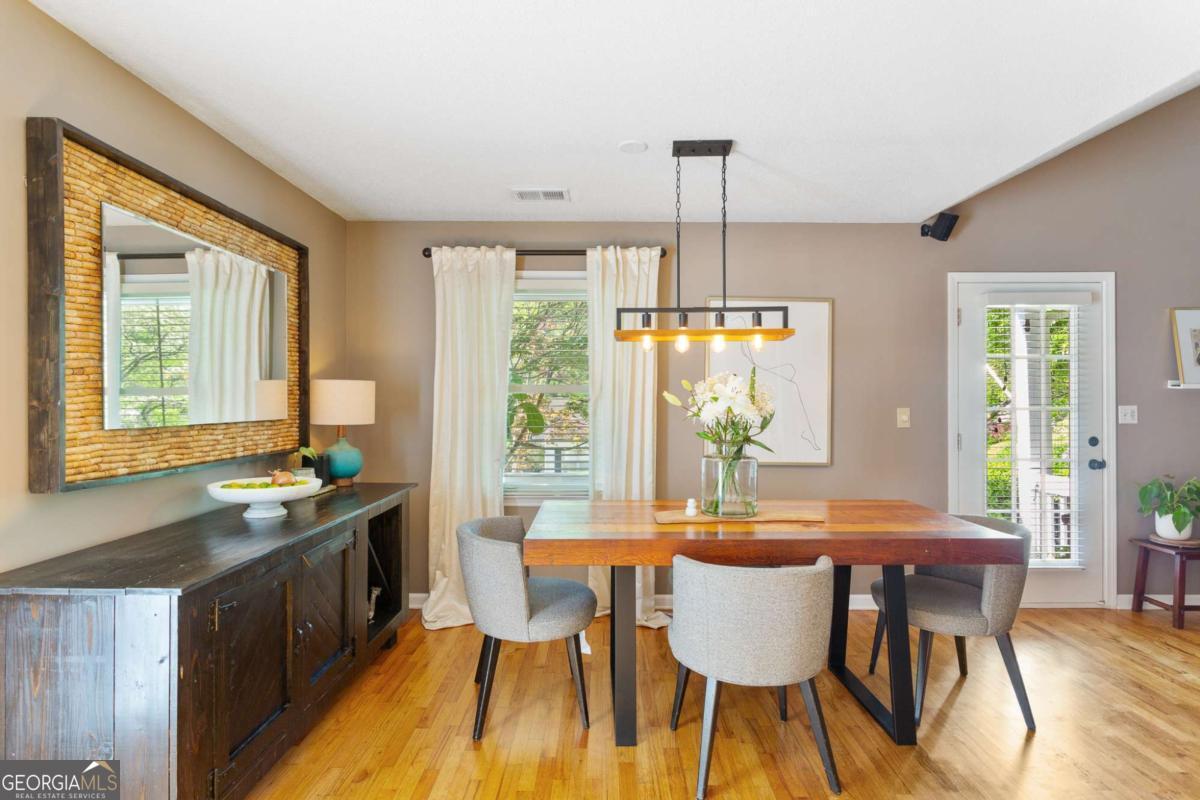 Atlanta, Georgia 30318, United States, 3 Bedrooms Bedrooms, ,2 BathroomsBathrooms,Residential,Active,106235