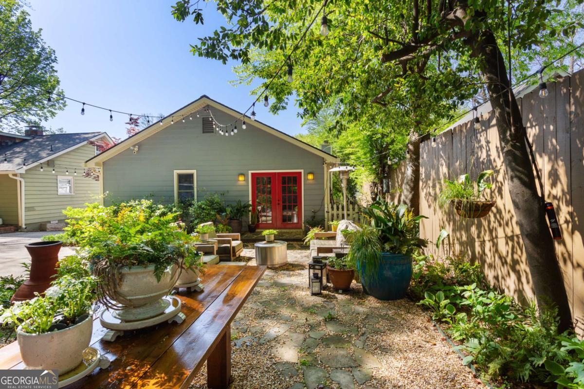 Atlanta, Georgia 30318, United States, 3 Bedrooms Bedrooms, ,2 BathroomsBathrooms,Residential,Active,106235