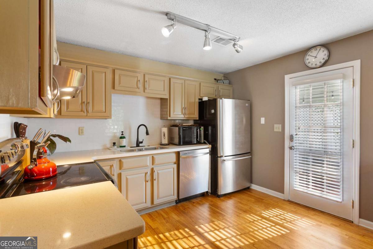 Atlanta, Georgia 30318, United States, 3 Bedrooms Bedrooms, ,2 BathroomsBathrooms,Residential,Active,106235