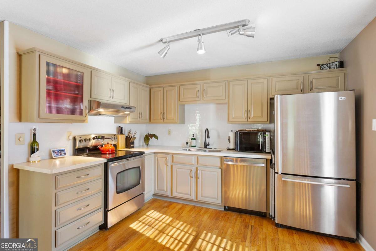 Atlanta, Georgia 30318, United States, 3 Bedrooms Bedrooms, ,2 BathroomsBathrooms,Residential,Active,106235