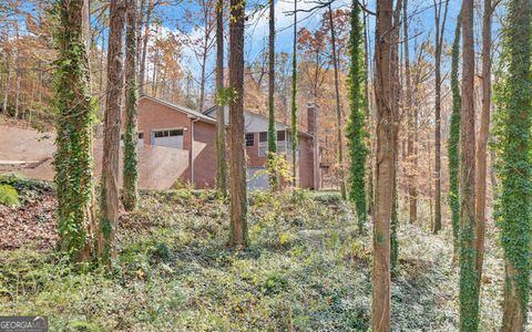 A home in Toccoa