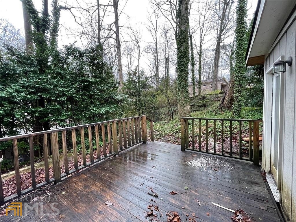 Pioneer Woods - Residential