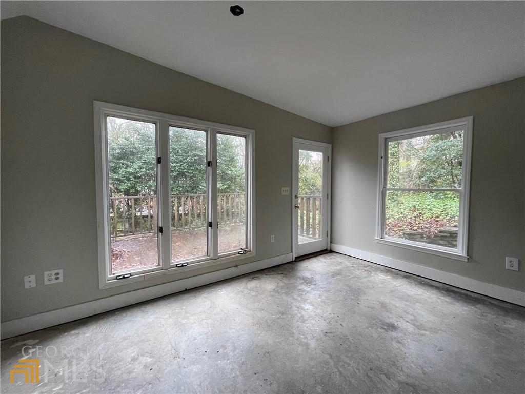 Pioneer Woods - Residential