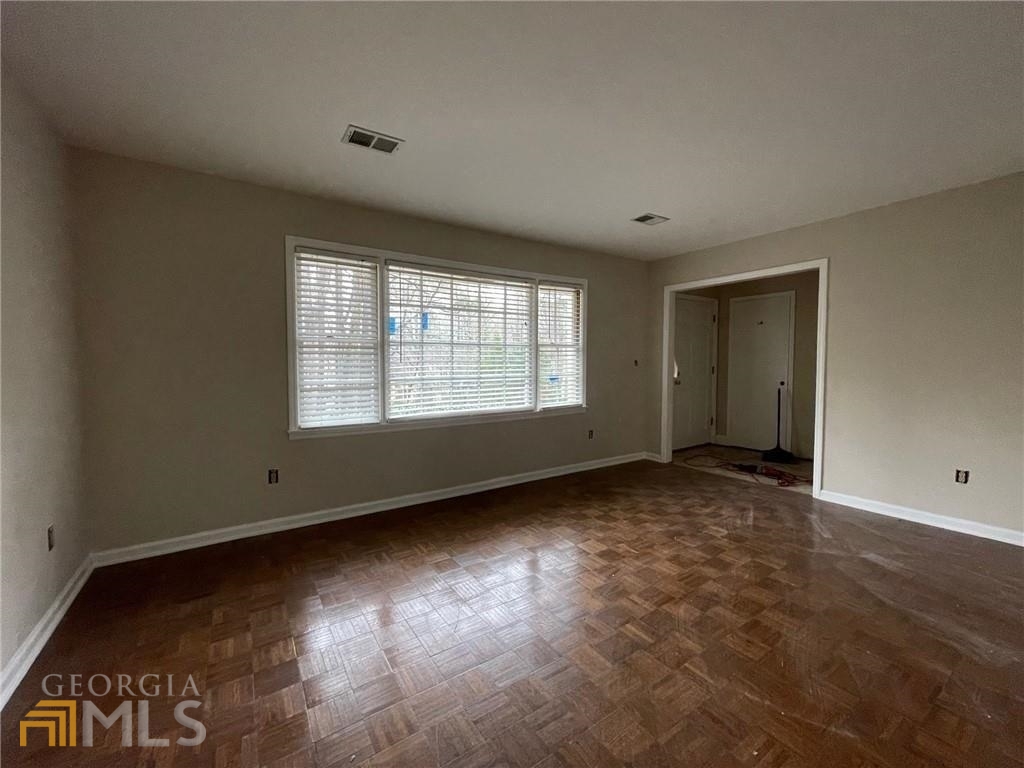 Pioneer Woods - Residential