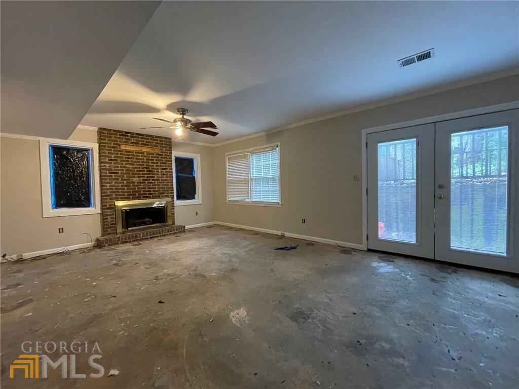 Pioneer Woods - Residential