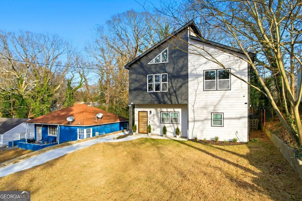 Photo of 1386 Elizabeth Avenue SW, Atlanta, GA 30310 (MLS # 10786955)