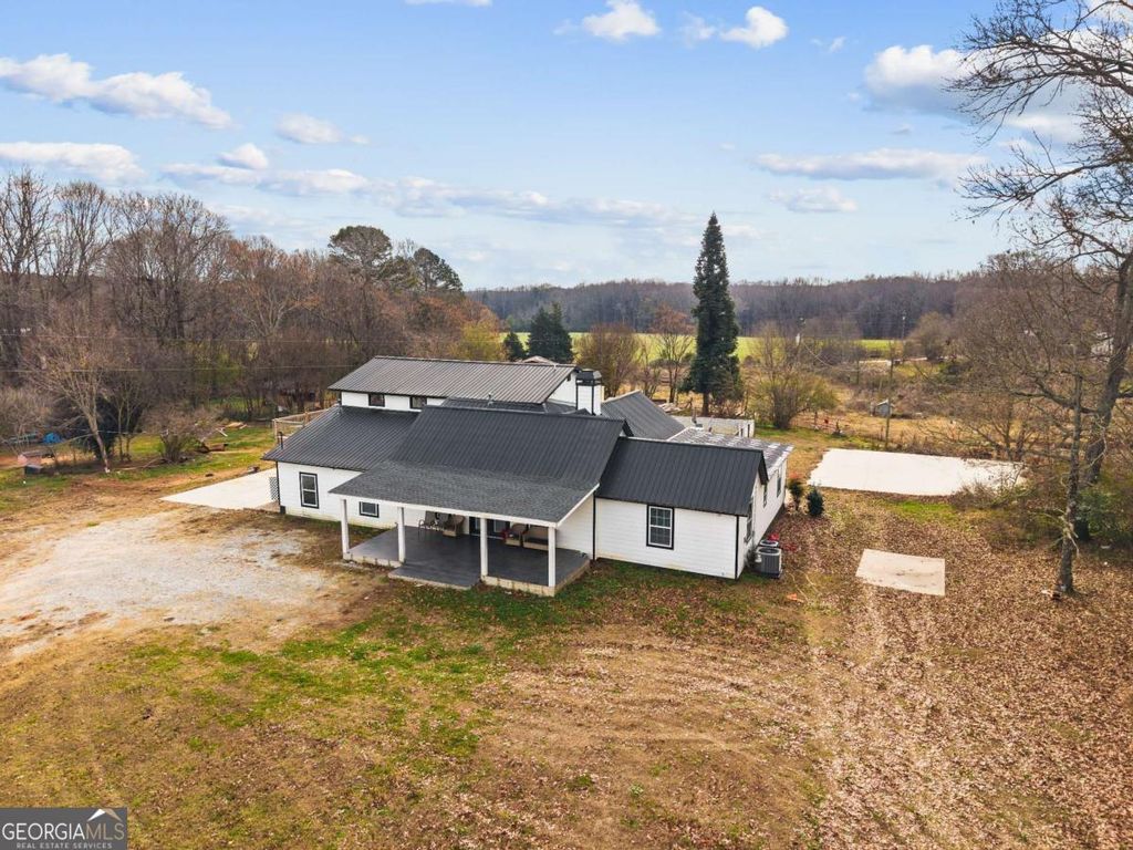 Photo of 364 Rogers Church Road, Commerce, GA 30530 (MLS # 10660279)