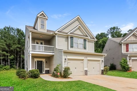 A home in Fairburn