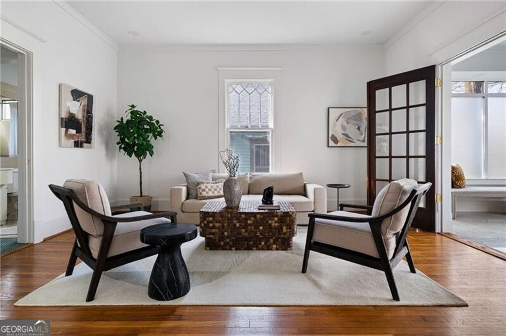 Photo of 993 Highland View NE, Atlanta, GA 30306 (MLS # 10690210)