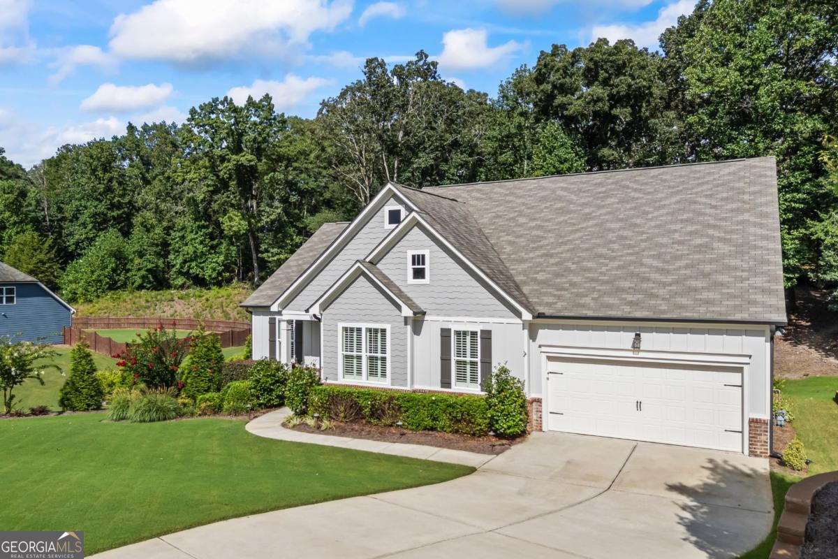 1833 Hidden Creek DR